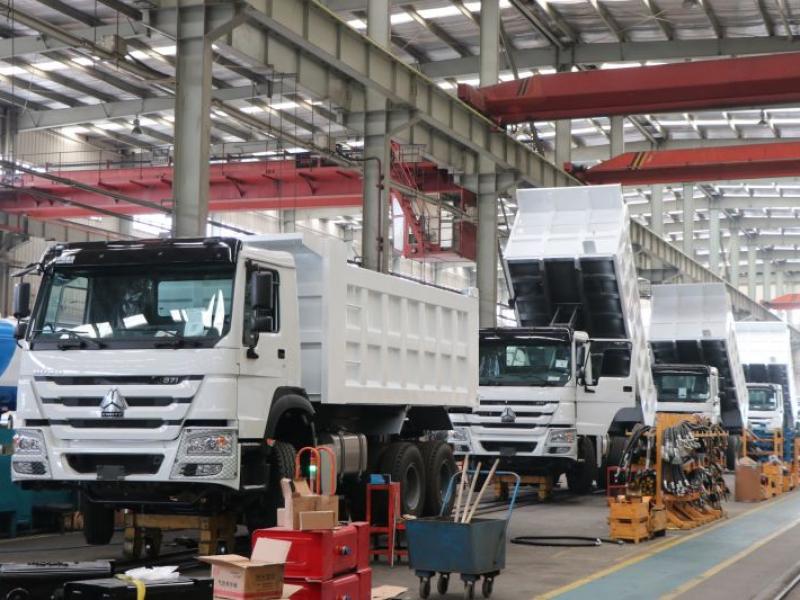 SINOTRUK factory2