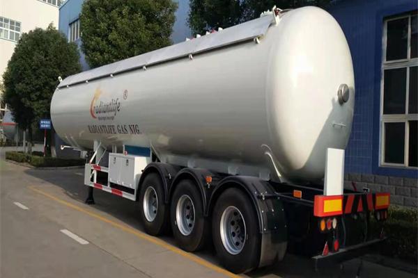 LPG tanker semi trailer