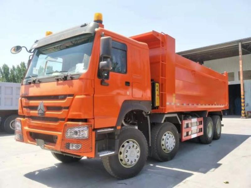 SINOTRUK HOWO 8x4 dump truck  