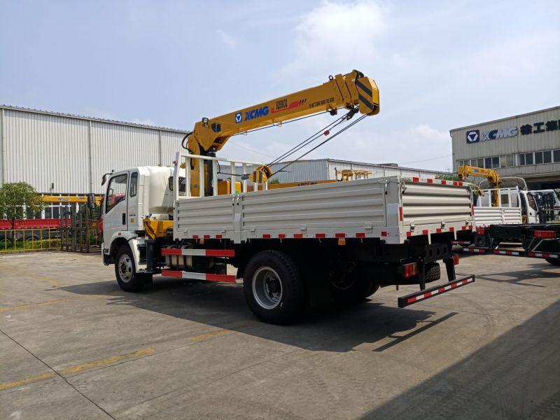 HOWO 4X2 crane truck 10 ton